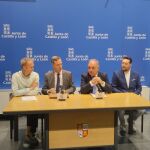 El director general de Deportes, Enrique Sánchez-Guijo, acompañado del delegado territorial de Palencia, José Antonio Rubio, del diputado provincial en Deportes de la Diputación Provincial, Eduardo Tejido, y del concejal de Deportes del Ayuntamiento, Orlando Castro, han presentado hoy una nueva edición de los Campeonatos en Edad Escolar de Castilla y León