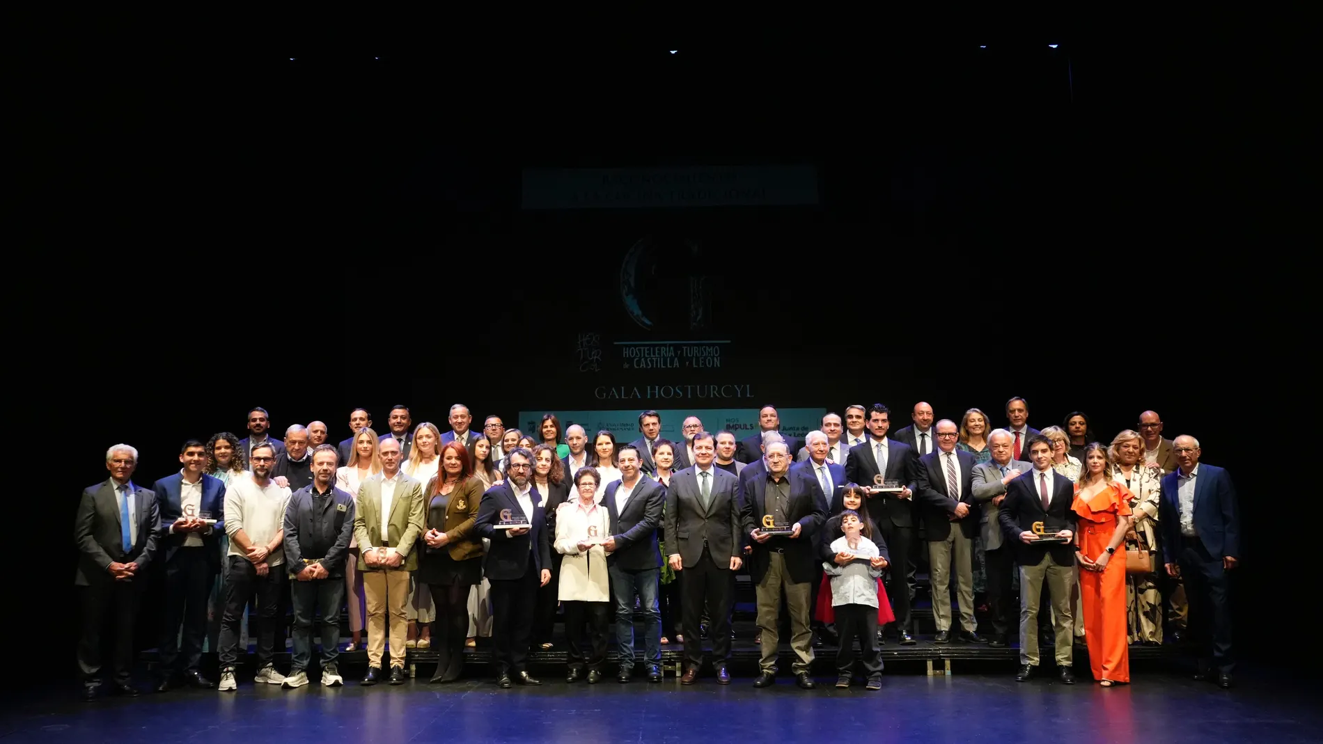 La gastronomía tradicional de Castilla y León se viste de gala en una ceremonia organizada por Hosturcyl