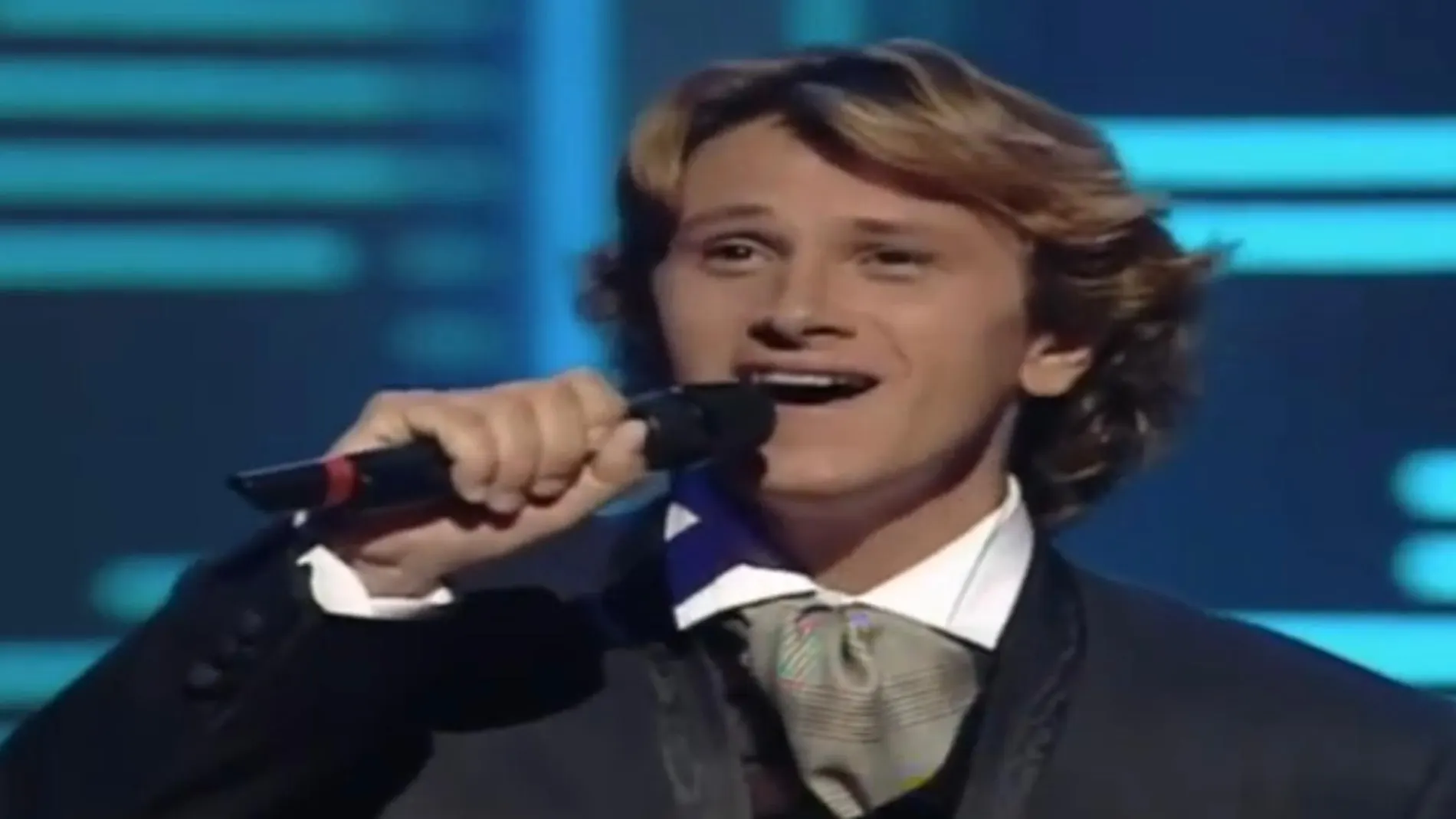 Alejandro Abad se sincera sobre su experiencia en Eurovisión: "La victoria llegó cuando me escondí tras un seudónimo"