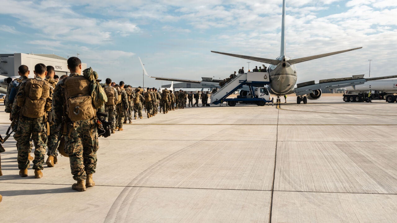 Tropas de Filipinas y EEUU se preparan contra un desembarco cerca de Taiwán con fuego real