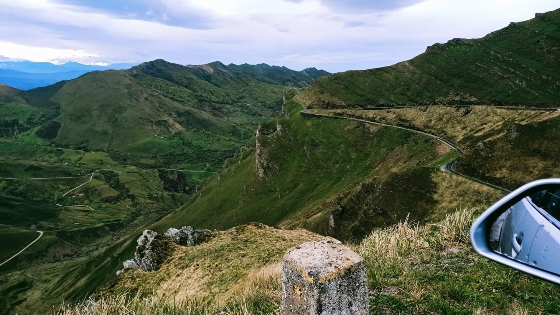 Sucesos.-Los padres de uno de los cuatro jóvenes fallecidos en un accidente en Cantabria registran mañana 54.000 firmas