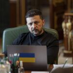 Ucrania.- Zelenski anuncia tres nuevos paquetes de sanciones contra personas y empresas por ayudar a la agresión rusa