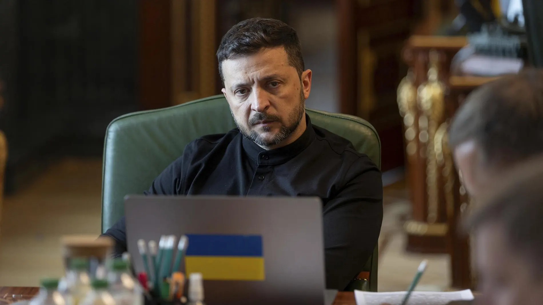 Ucrania.- Zelenski anuncia tres nuevos paquetes de sanciones contra personas y empresas por ayudar a la agresión rusa