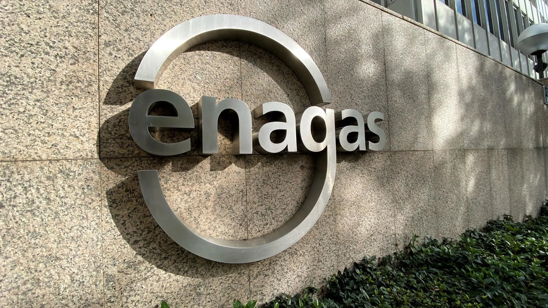 Economía/Empresas.- El Ciadi eleva la indemnización que debe pagar Perú a Enagás hasta los 302 millones de dólares