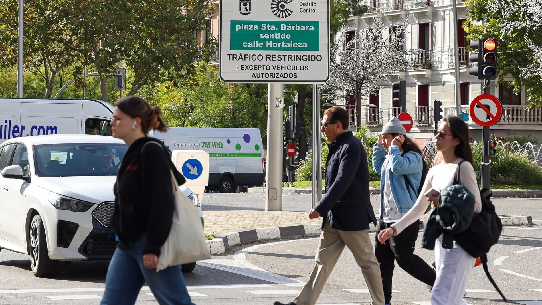 Una asociación asegura que en 2024 el Ayuntamiento alcanzó el pico de multas de tráfico al recaudar más de 378 millones