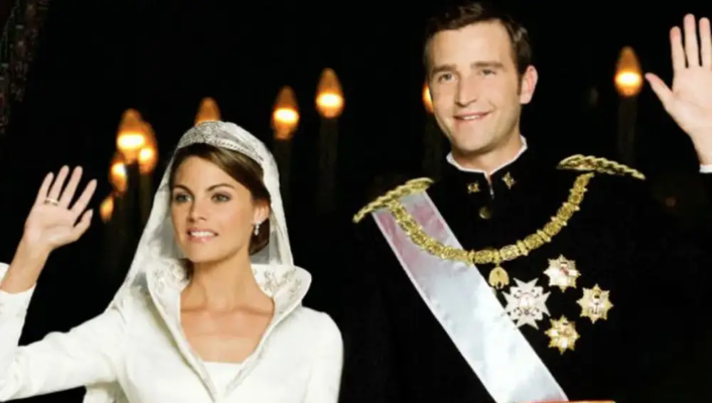 Amaia Salamanca y Fernando Gil como doña Letizia y don Felipe en "Felipe y Letizia"