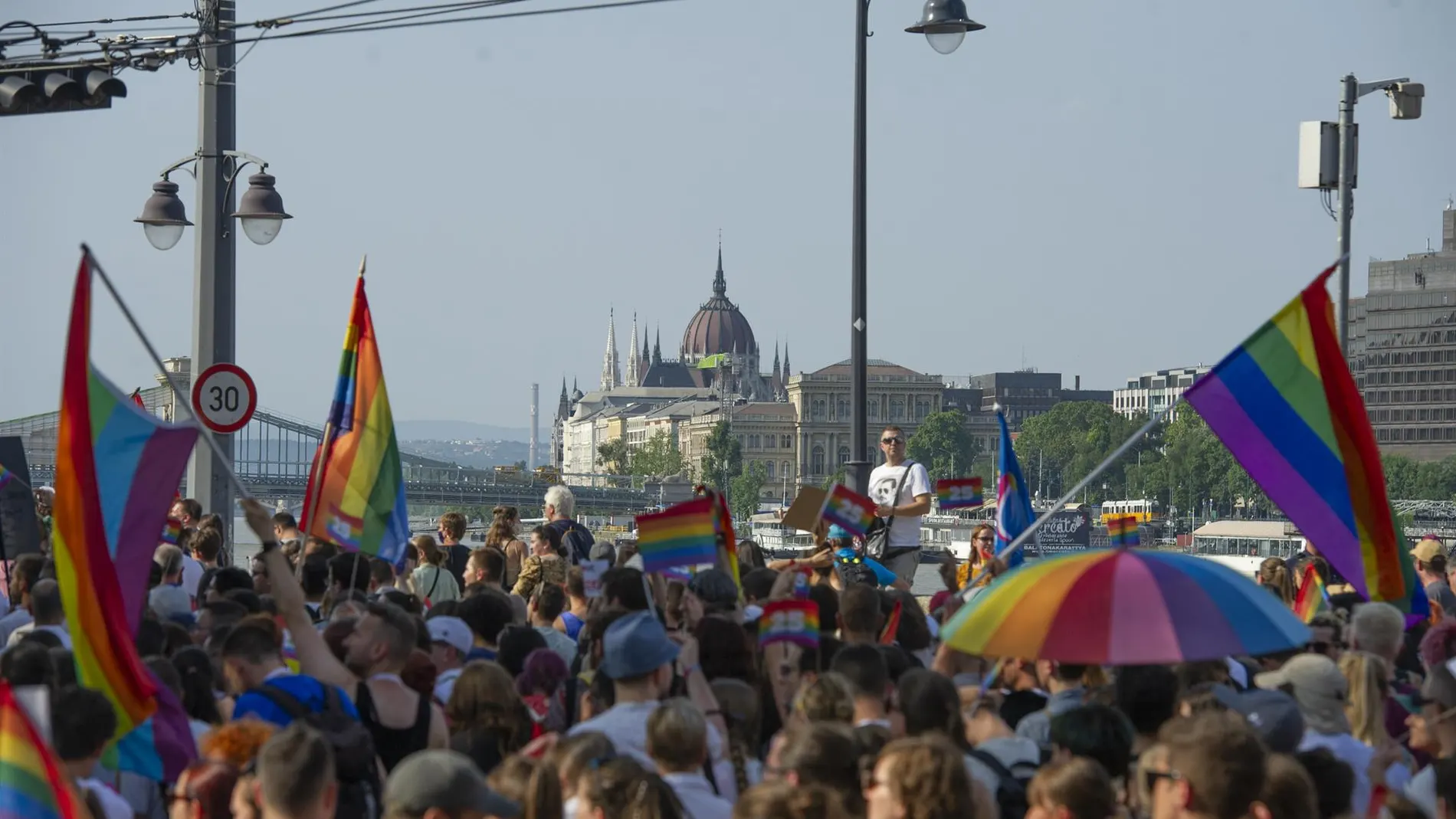 Hungría.- La Policía prohíbe una manifestación LGTBI en Budapest amparándose en la protección de la infancia