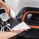 Plásticos descoloridos del coche: este producto por menos de 9€ es la solución más barata y eficaz