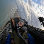 El piloto GP en su vuelo con la Patrulla Águila
