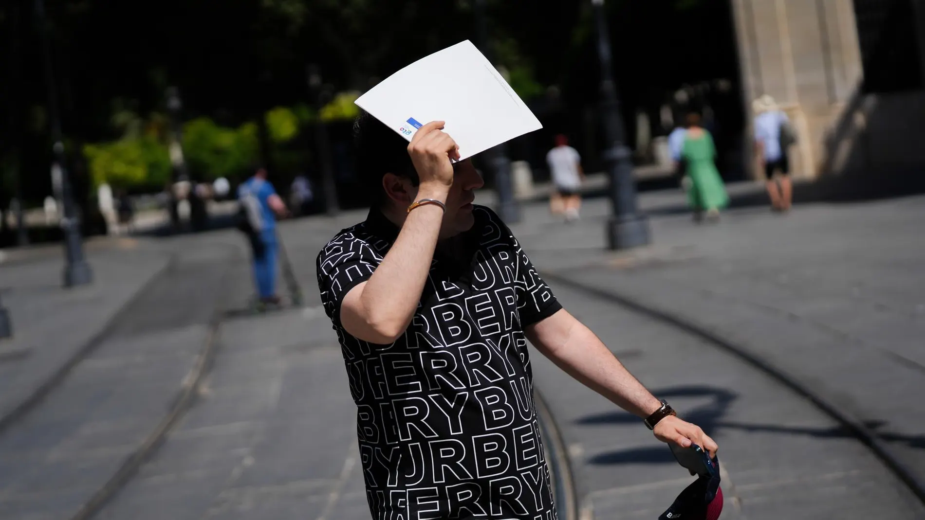 Valencia activa su red de refugios climáticos ante el primer episodio de calor del año