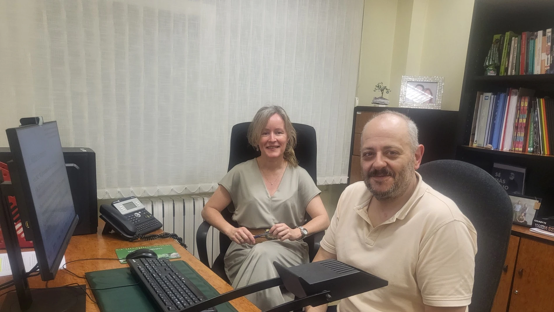 Los investigadores de la ULE Rosana Fuentes y José Luis del Campo