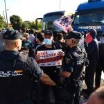 La huelga del 29M arranca con un piquete en Mercavalència que impide acceder a los camiones durante dos horas