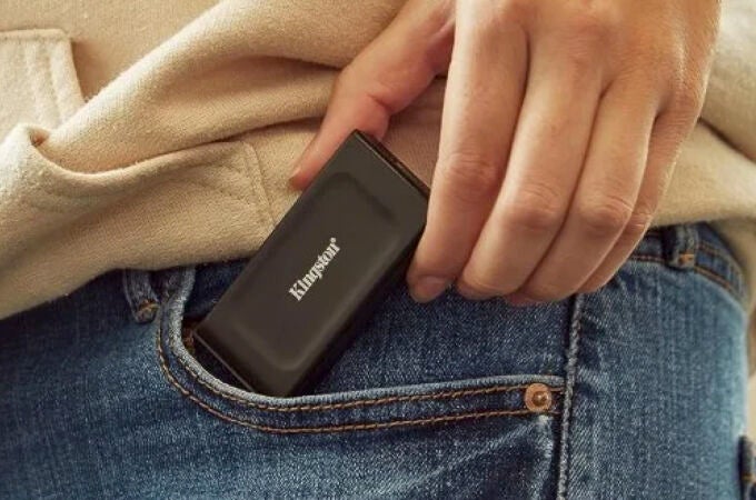 Este SSD, que es pequeño y compacto, apenas pesa 29 gramos