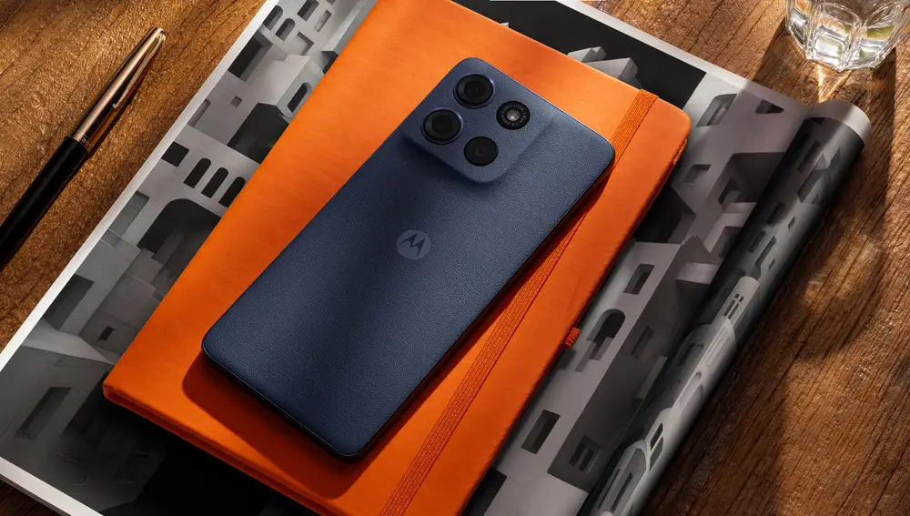 Así luce el nuevo motorola moto G56 5G en su color PANTONE Black Oyster