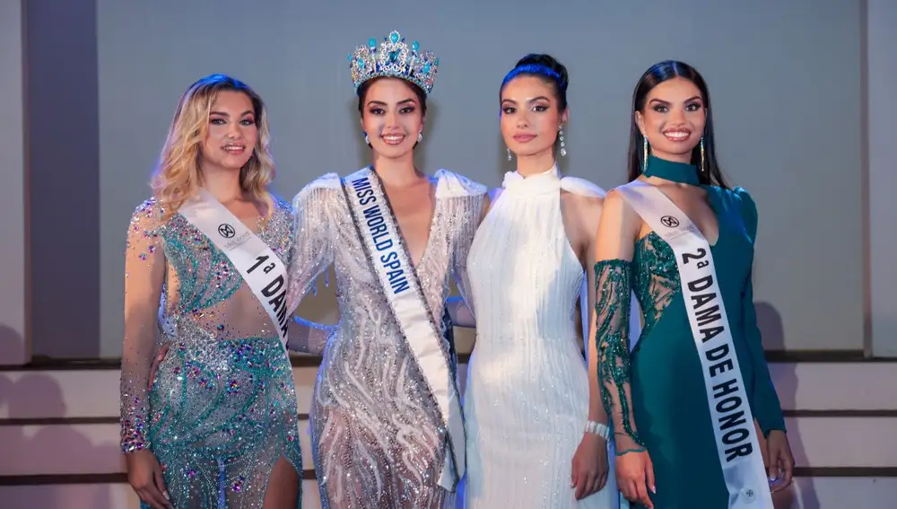 Corina Mrazek fue coronada por Paula Pérez, Miss Mundo España 2022 y top 12 en Miss Mundo 2023