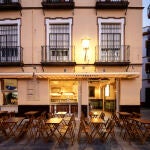 Baturrones, la cervecería marinera que aterriza en La Encarnación con alma de tapeo y espíritu de barrio 