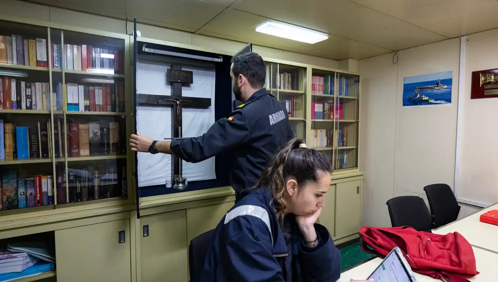 Fragata 101, Alvaro de Bazan, de la Armada Española.