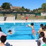 MADRID.-Galapagar.- La piscina municipal abre sus puertas este sábado