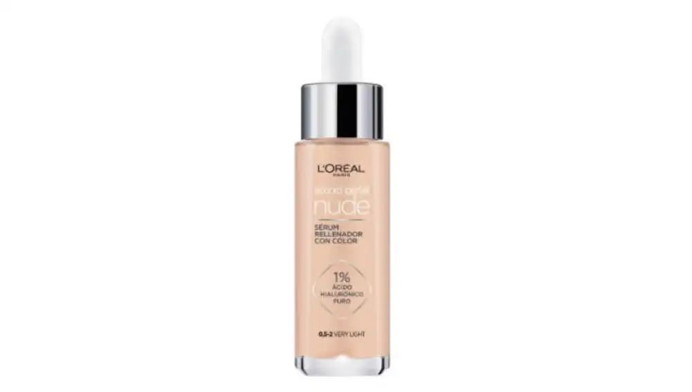 Base de maquillaje ligera.