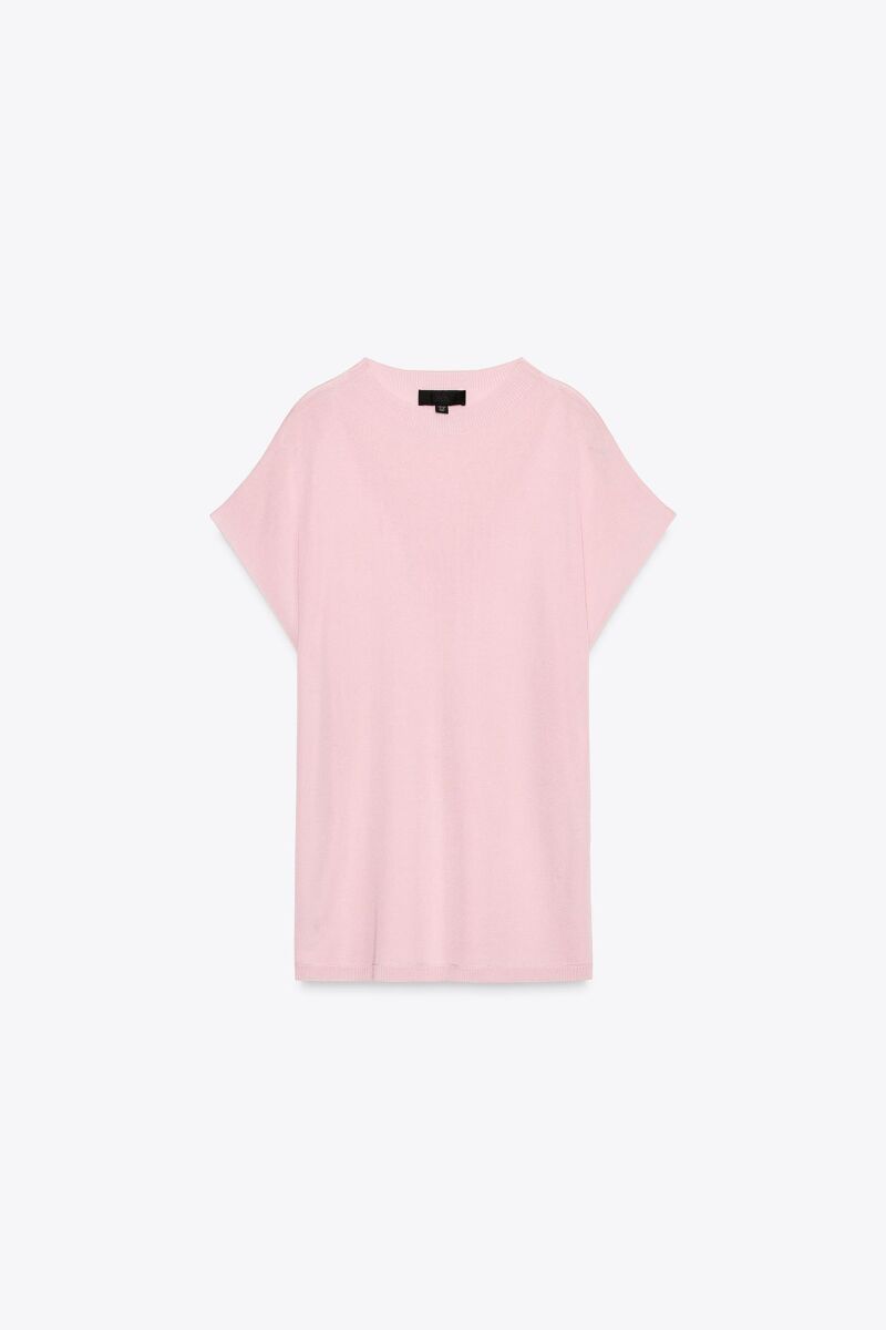 Top en rosa empolvado.