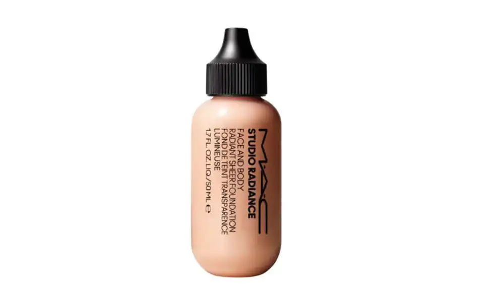 Base de maquillaje ultraligera.