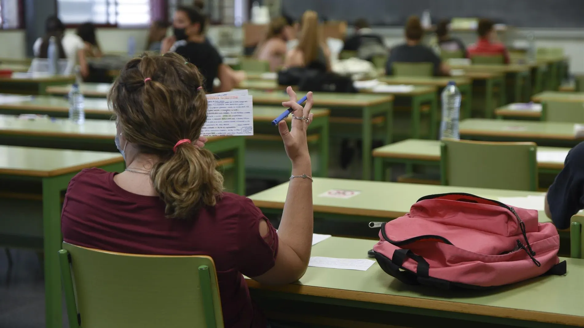 PAU en Valencia: la generación "resiliente" que empezó Secundaria en pandemia y acaba con la tragedia de la dana