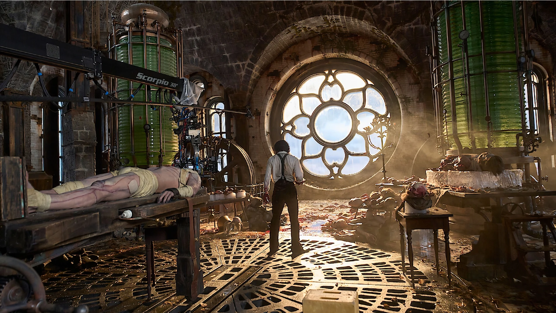 Oscar Isaac es Victor Frankenstein en la nueva película de Guillermo del Toro exclusiva de Netflix. Tráiler y mes de estreno