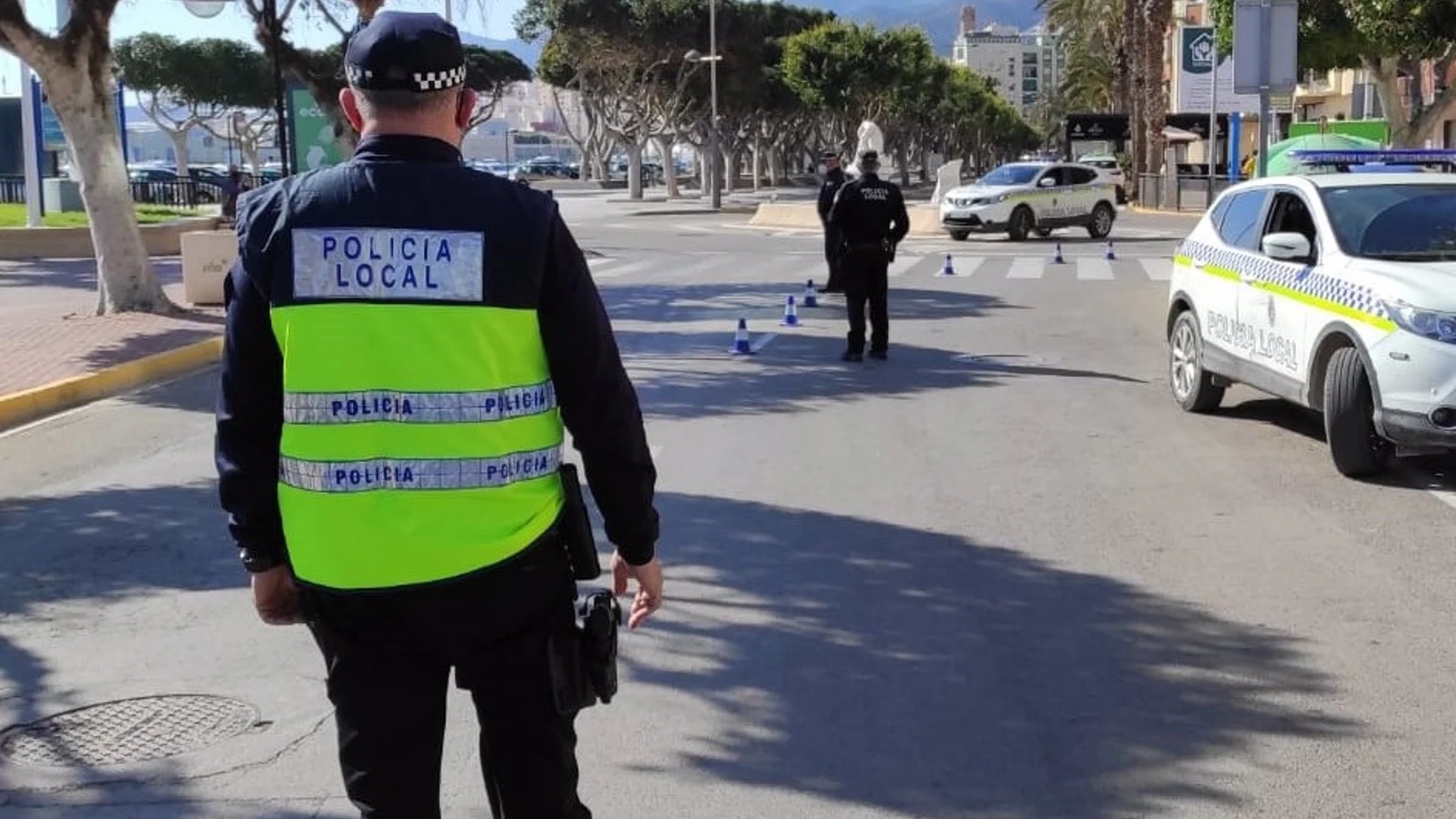 Sucesos.-AMPL(2) Muere en Adra (Almería) por heridas de bala en una pelea desatada por el volumen de la música