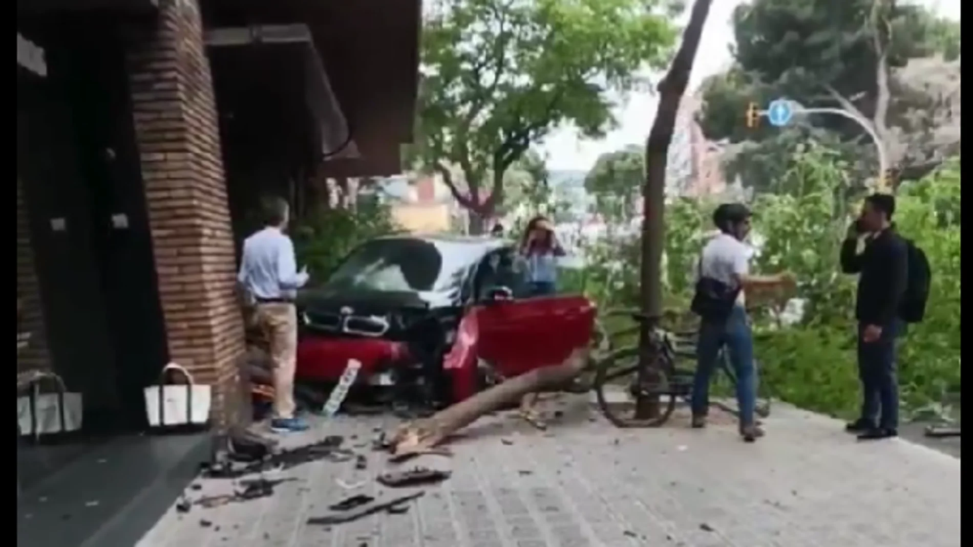 Imagen del accidente en la Calle Via Augusta