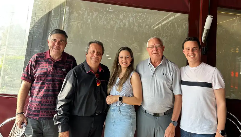 Algunos miembros de la plataforma