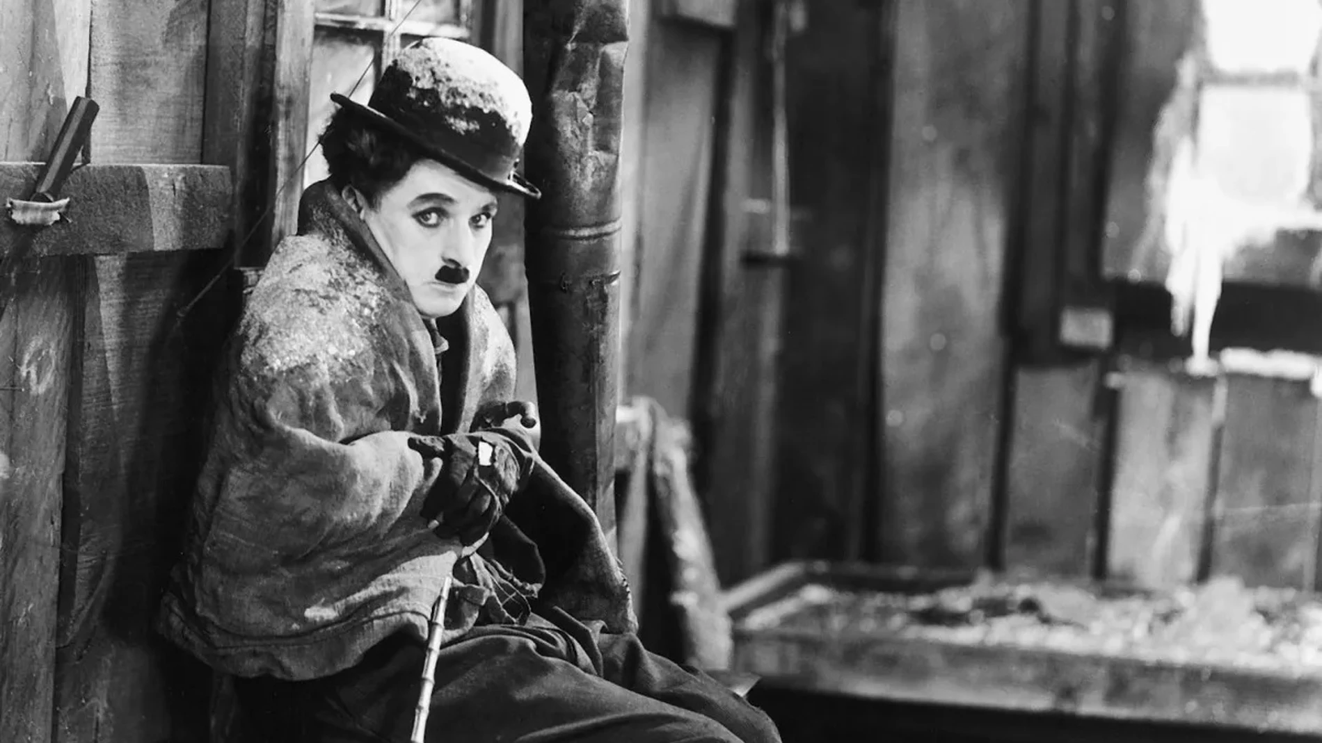 Estrenada en 1925 en Estados Unidos, 'La Quimera del Oro' ('The Gold Rush') narra las desventuras del entrañable vagabundo Charlot