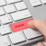 'Clickbait': el truco digital que engaña a millones y cómo evitar caer en él