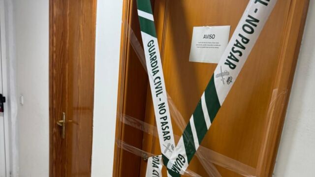 Las dependencias de la Guardia Civil con los aseos clausurados