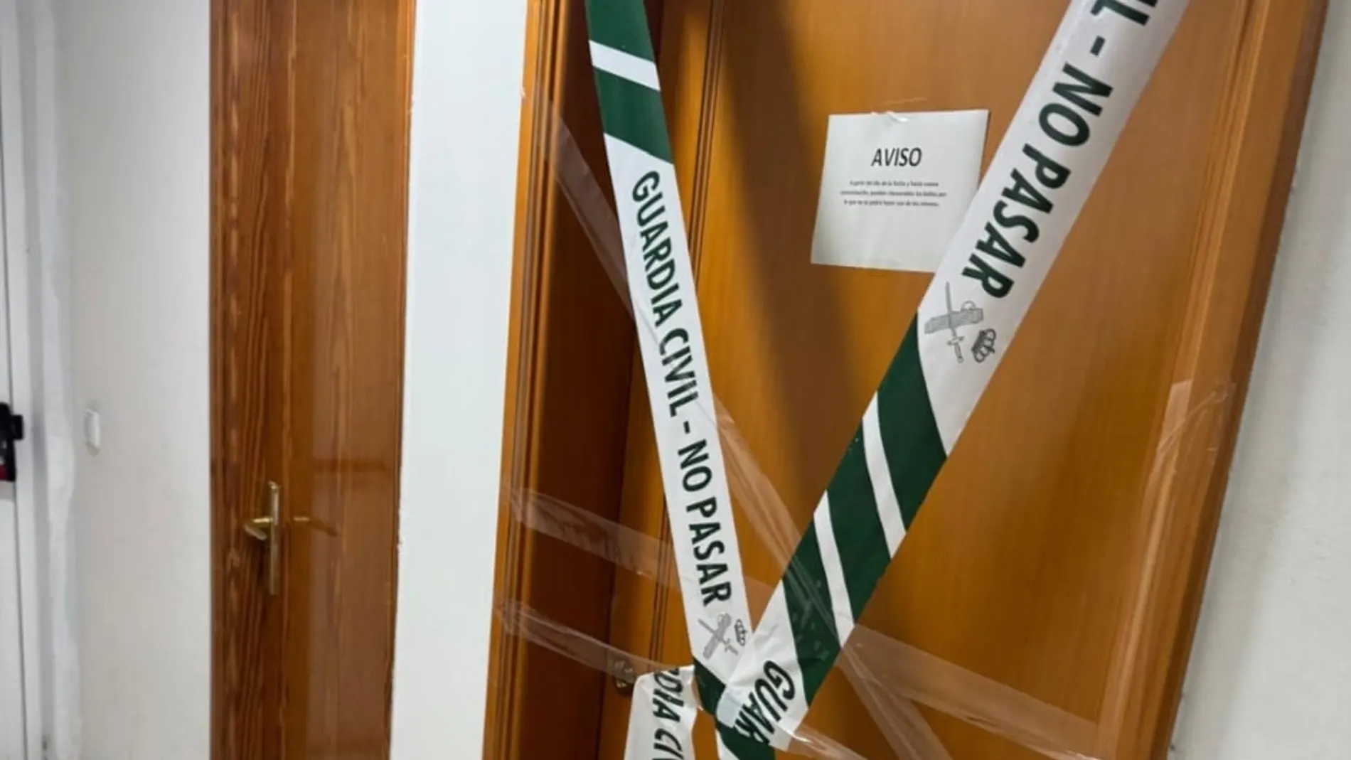 Las dependencias de la Guardia Civil con los aseos clausurados