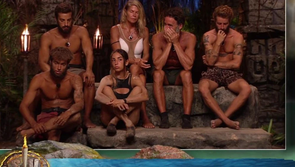 Montoya, en el punto de mira de 'Supervivientes' tras la grave acusación de Escassi: "Hizo aspavientos y la llamó..."