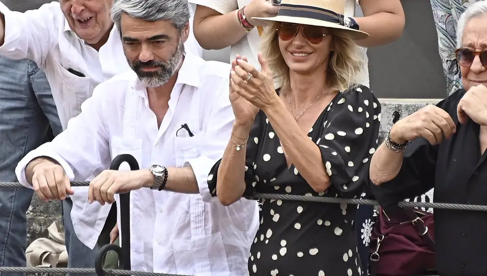 Susanna Griso, complicidad con Luis Enríquez, y su coqueto gesto con Morante de la Puebla