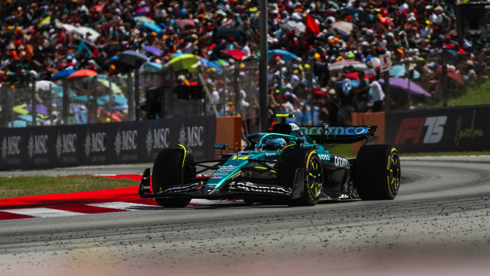 14 ALONSO Fernando (spa), Aston Martin F1 Team AMR24, action during the Formula 1 Aramco Gran Premio de Espana 2025, Spanish Grand Prix 2025, 9th round of the 2025 FIA Formula One World Championship from May 30 to June 1, 2025 on the Circuit de Barcelona-Catalunya, in Montmeló, Spain - Photo Charly López / DPPIAFP7 01/06/2025 ONLY FOR USE IN SPAIN