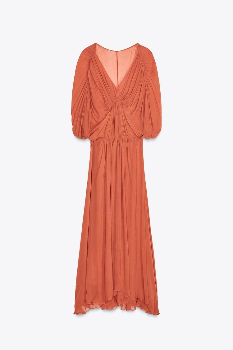 Vestido drapeado.