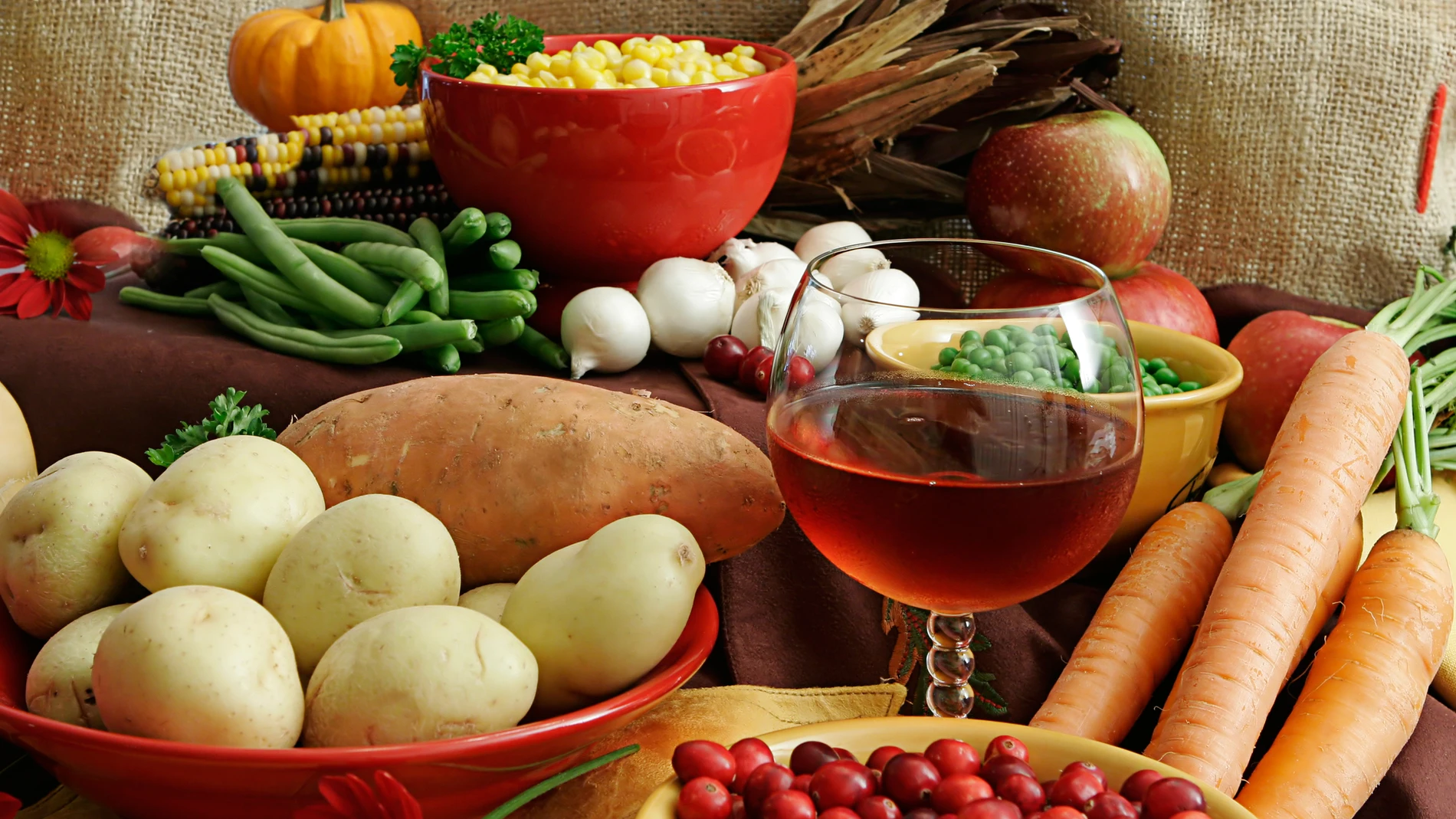 El pan es uno de los alimentos más relacionados con el aumento de peso, aunque nada más lejos de la realidad, hay otras comidas que pueden hacer engordar y coger kilos de más