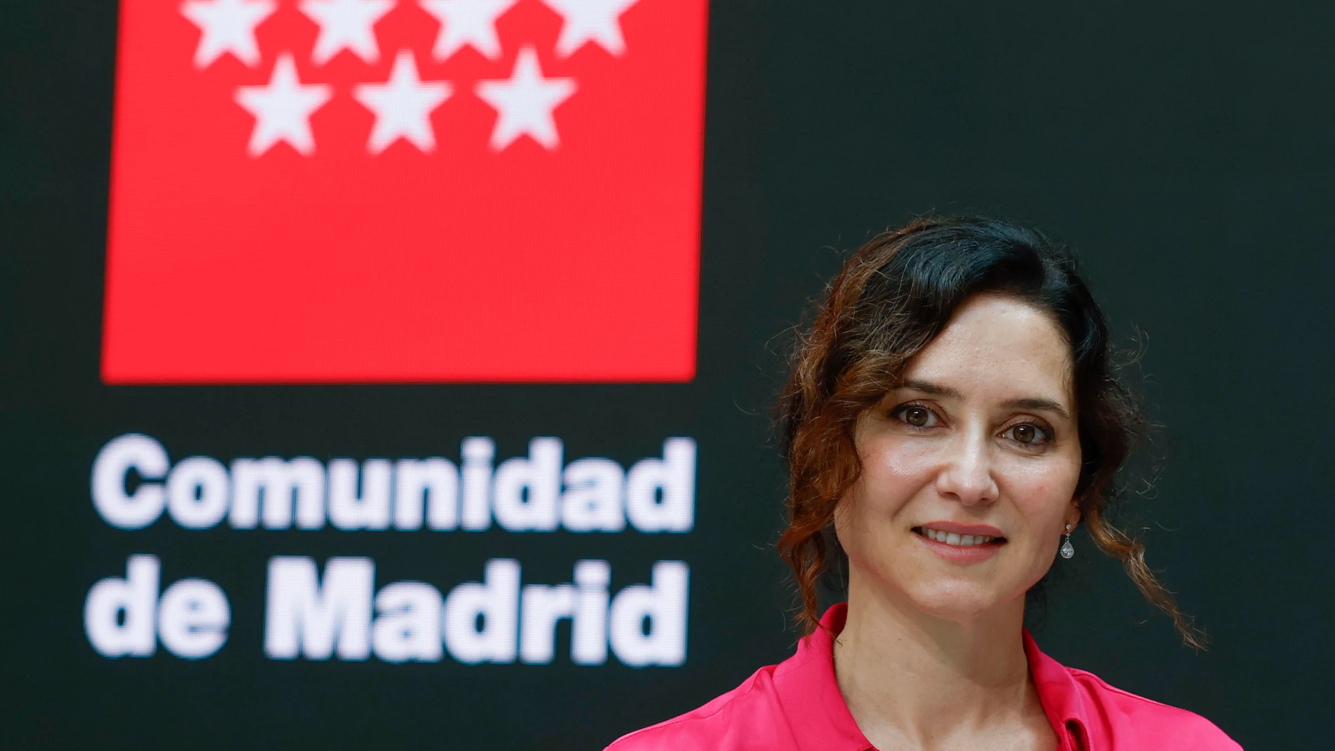 MADRID, 03/06/2025.- La presidenta de la Comunidad de Madrid, Isabel Díaz Ayuso, interviene en la presentación de una tecnología pionera basada en Inteligencia Artificial (IA) que mejorará la experiencia de los visitantes a los museos de la región, este martes en la Real Casa de Correos. EFE/ Mariscal