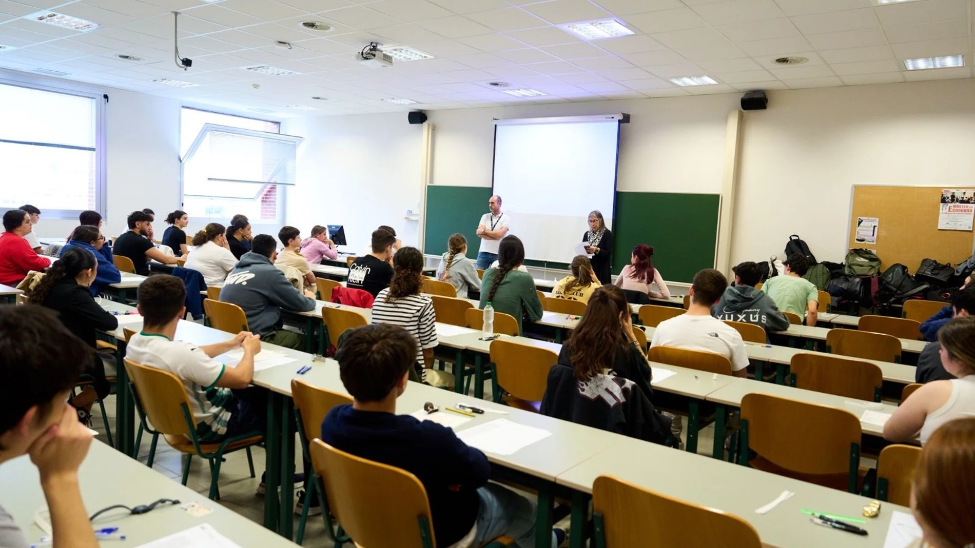 Estudiantes de Cantabria comienzan la PAU este martes JUANMA SERRANO-EUROPA PRESS 03/06/2025