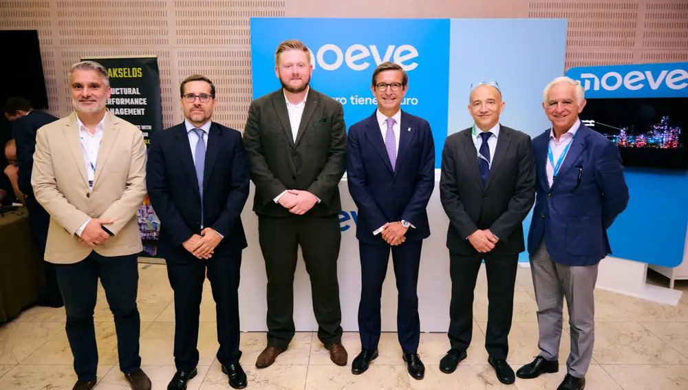 Autoridades presentes en el evento