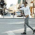 ¿Agradeces cuando te dejan cruzar la calle? Entonces tienes estos 4 rasgos