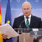 El portavoz del PP en el Congreso, Miguel Tellado, atiende a los medios de comunicación en una rueda de prensa