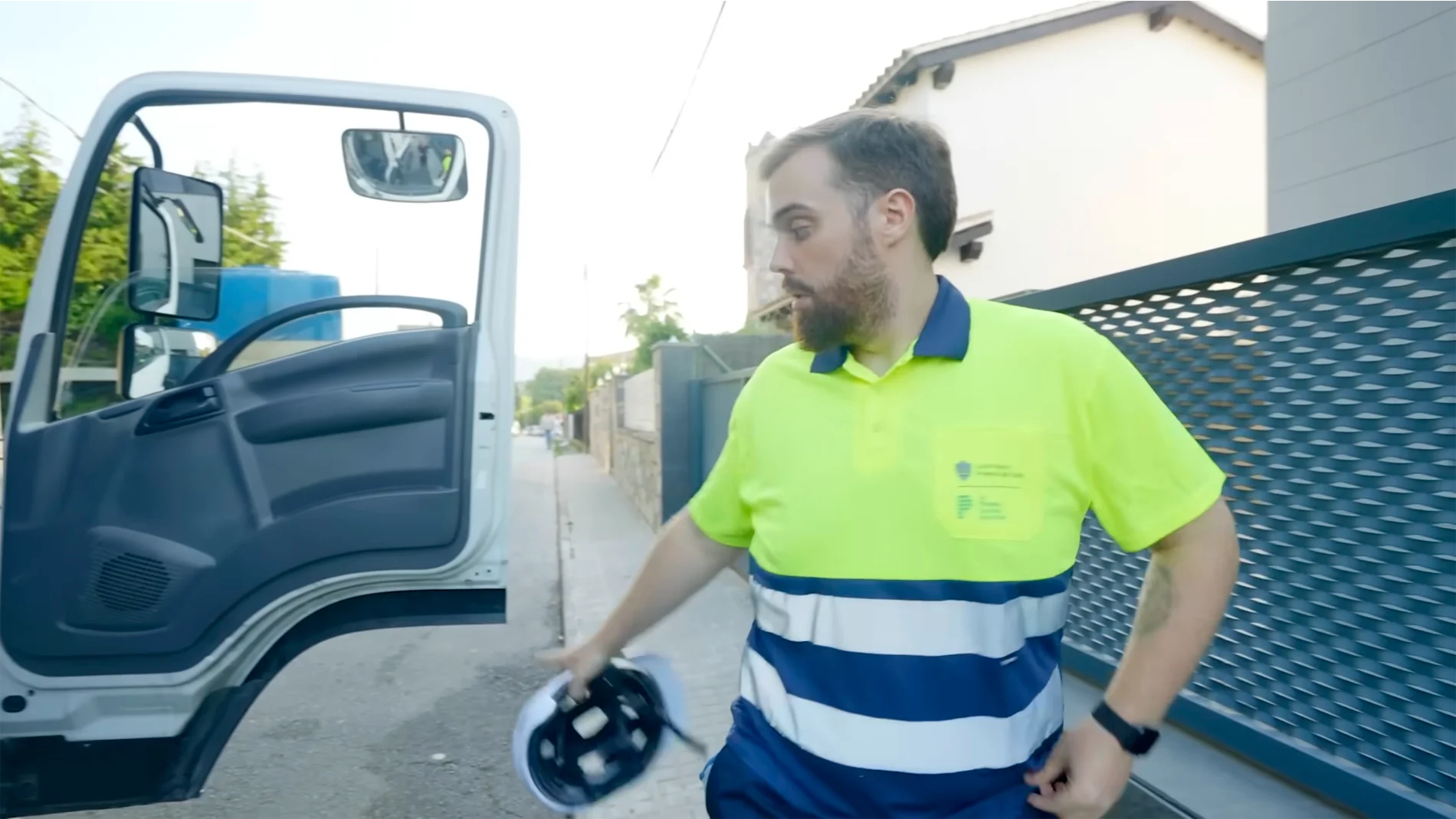 Ibai pasa un día trabajando como basurero: "A trabajar por primera vez en mi vida, que ya tocaba con casi 30 años"