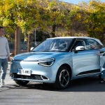 Dongfeng premia con una unidad del modelo Box al estudiante con mejor nota en las pruebas de acceso a la universidad (PAU)