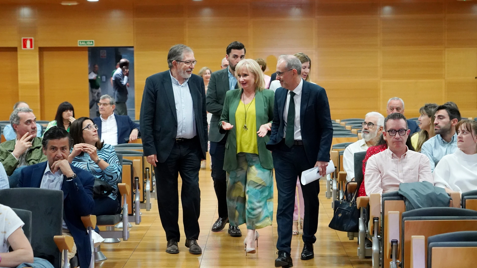 la consejera Leticia García a su llegada a la inauguración del I Congreso de Industria de Castilla y León