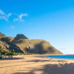 España tiene su propio Caribe: naturaleza, aguas cristalinas y tiburones