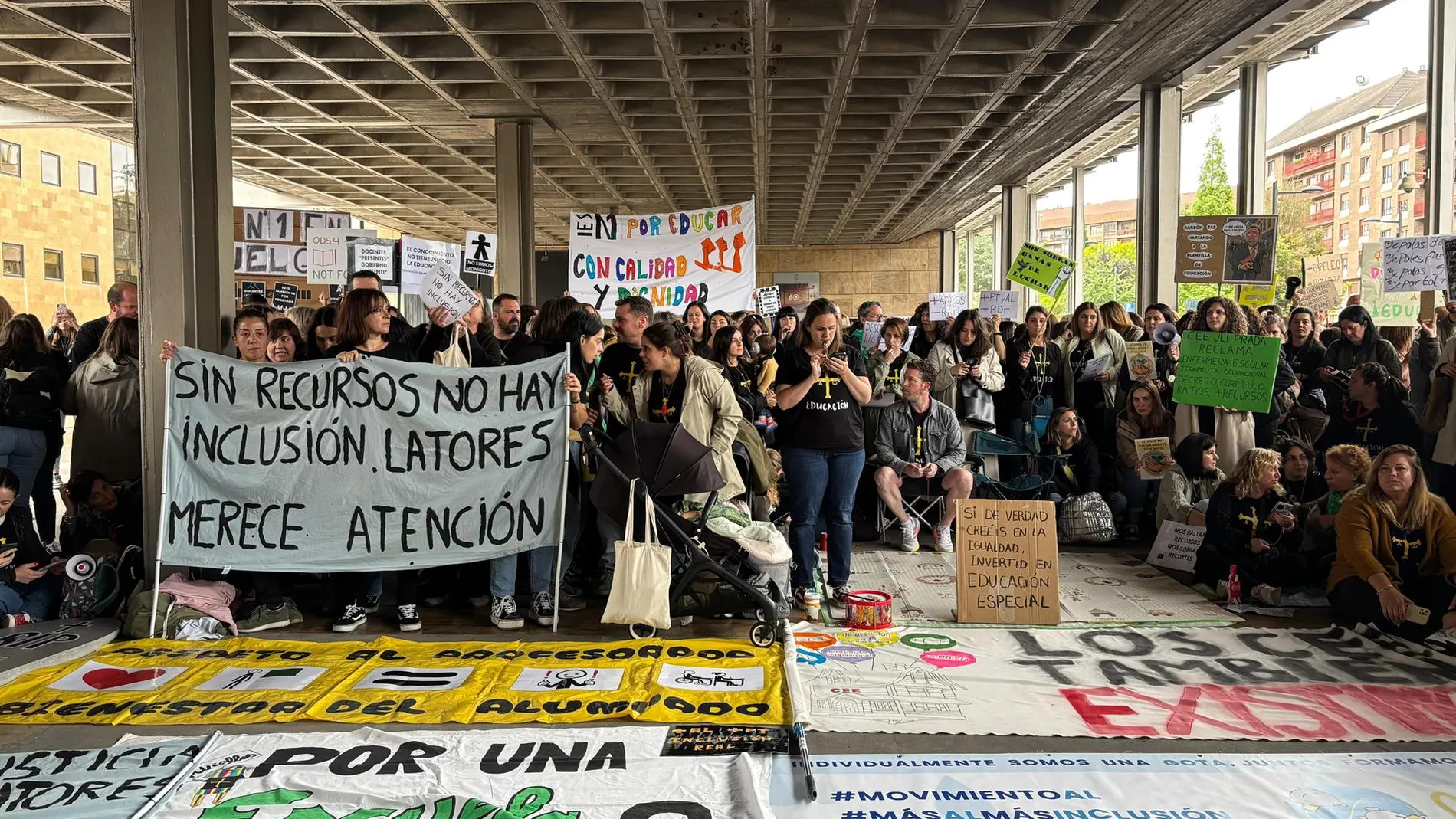 ASTURIAS.-Barbón espera que "haya avances" y que el diálogo con el sector educativo fructifique