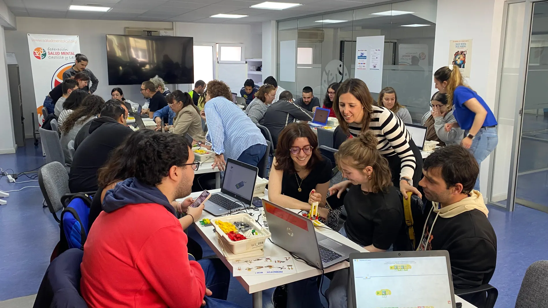 Taller de Robotix y visita a las instalaciones de Ilunión Textil Care que forma parte del proyecto